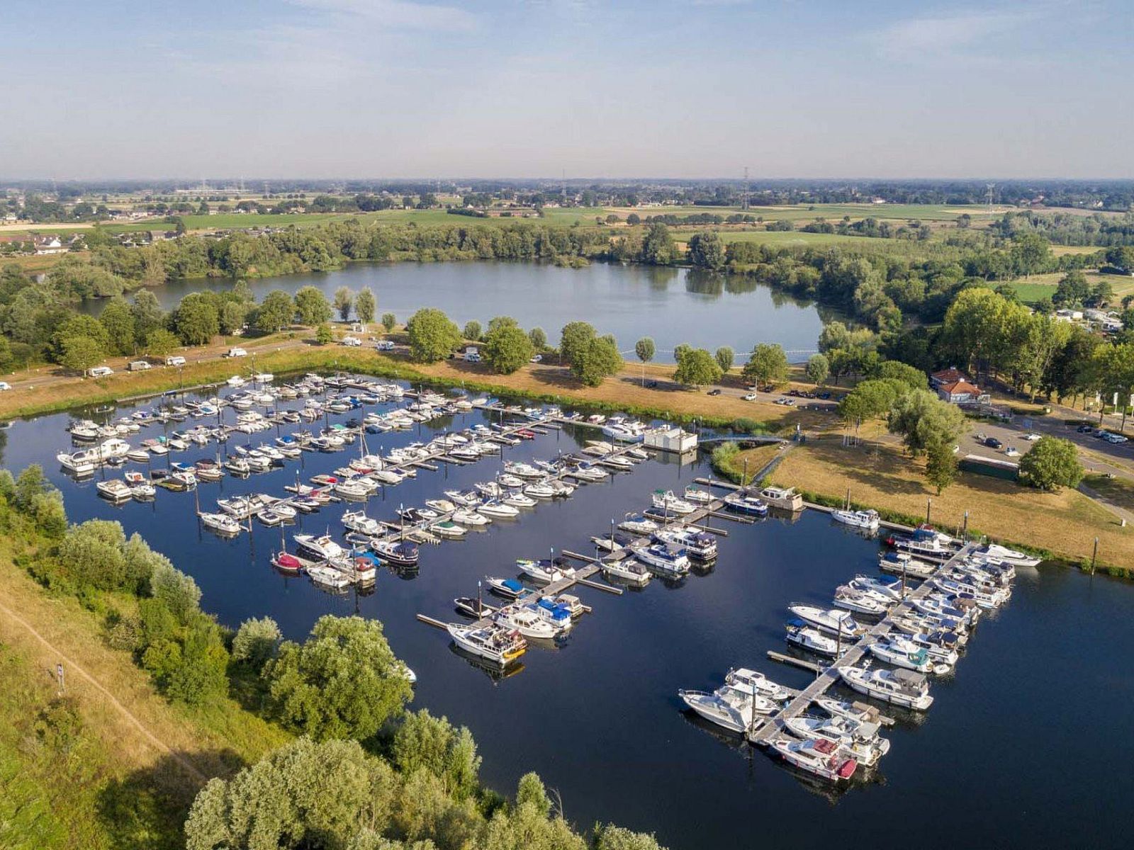 Verblijf 371420 - Appartement Midden Limburg - Appartement Maasterp - Woonboot 1