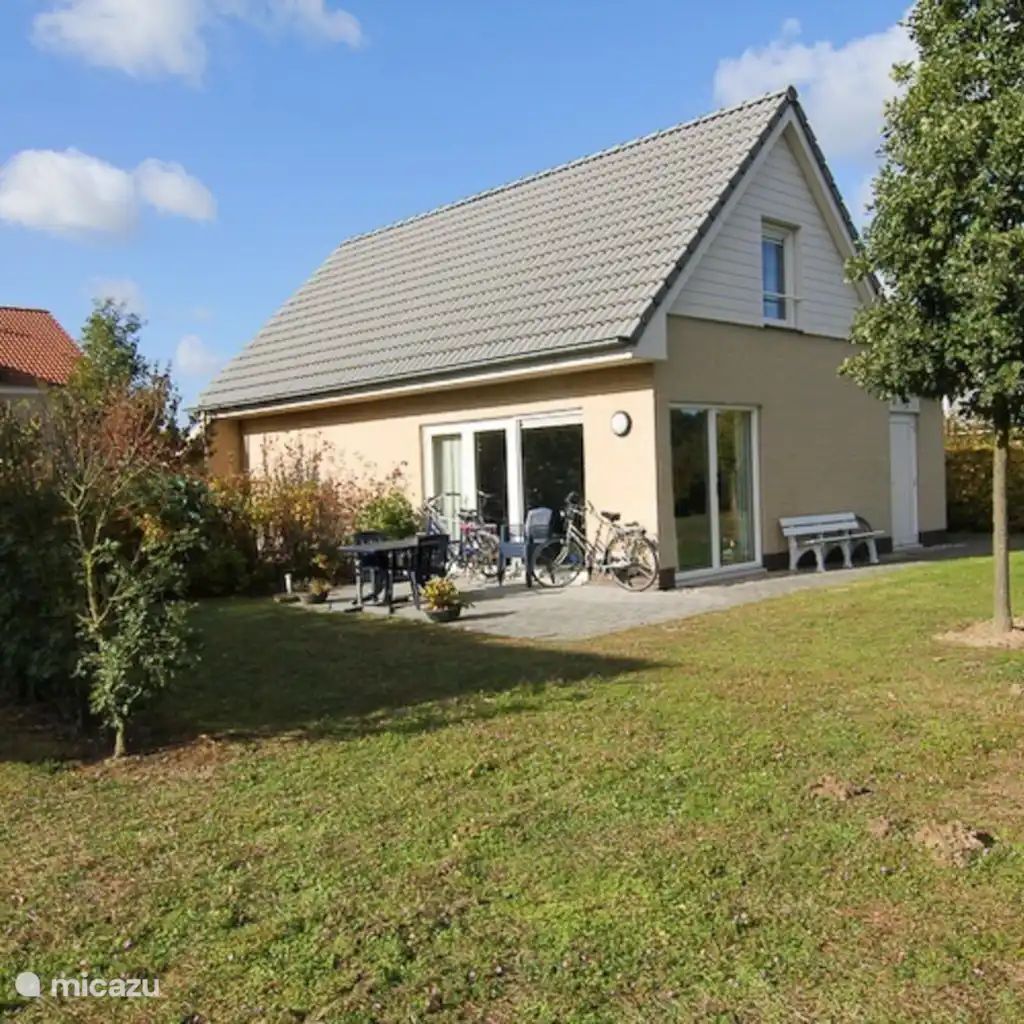 Guest house 372230 - Holiday property Midden Limburg - Boswoning | 2-6 personen