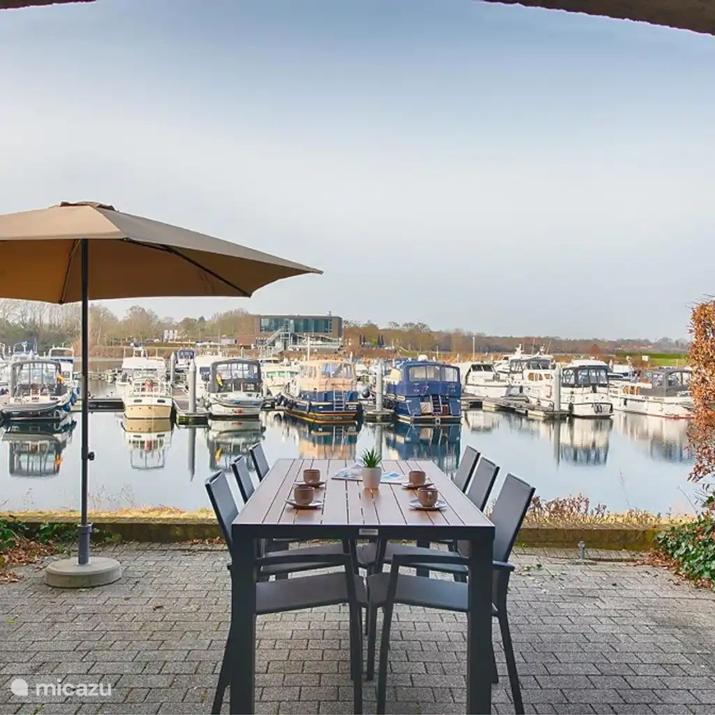 Guest house 372235 - Holiday property Midden Limburg - Havenwoning | 2-6 persoons