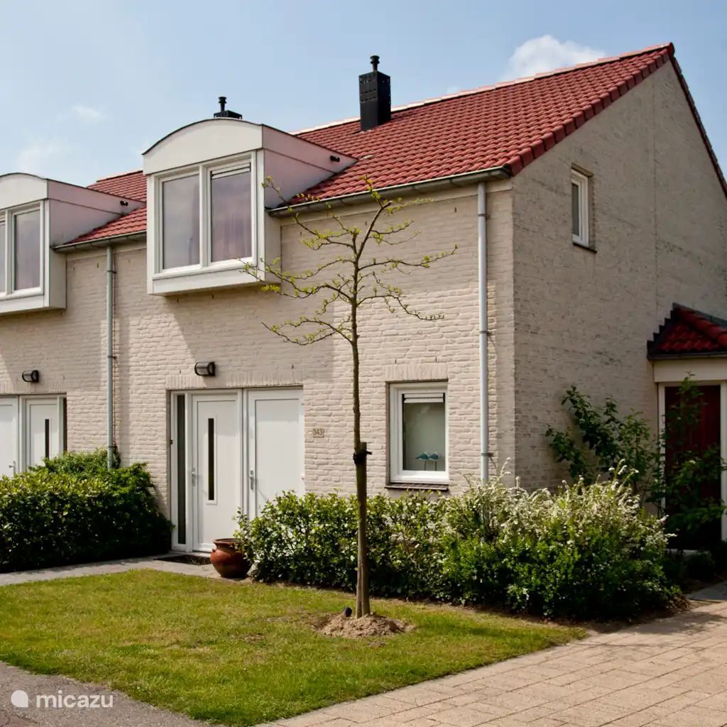 Guest house 372241 - Holiday property Midden Limburg - Waterwoning | 2-6 persoons