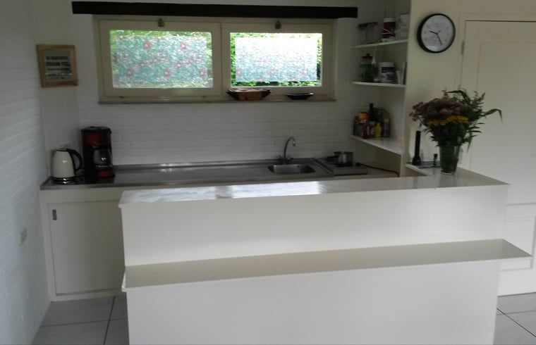 Moderne Kueche im Ferienhaus in Susteren, Limburg mit allen notwendigen Annehmlichkeiten.