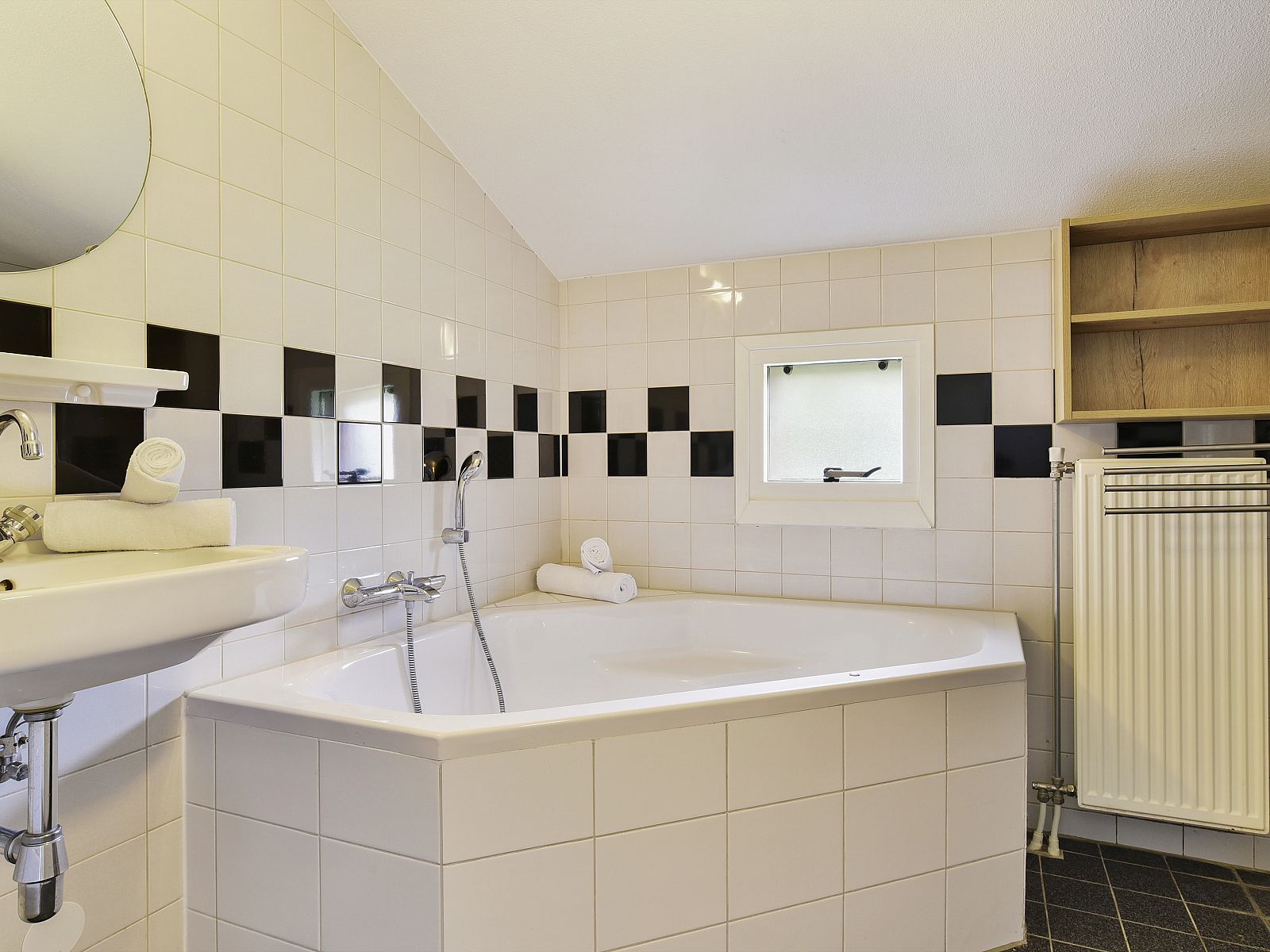 Verblijf 373235 - Bungalow Midden Limburg - Landgoed Aerwinkel | 4-persoons bungalow | 4BL