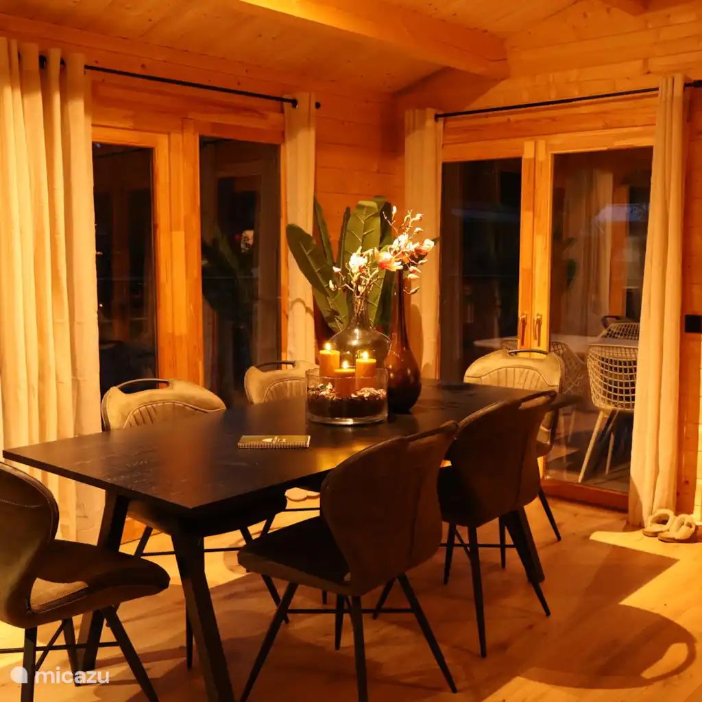 Guest house 374133 - Holiday property Midden Limburg - Luxe houten boshuisje met werkkamer
