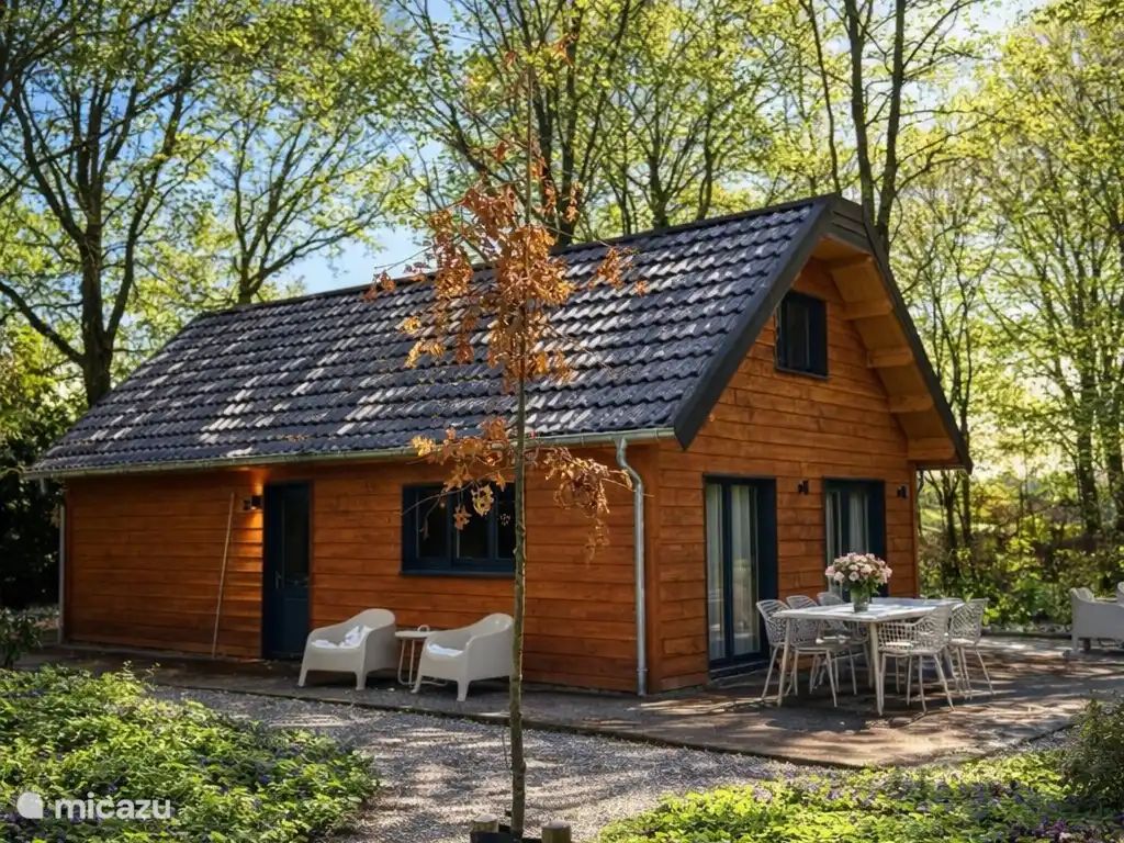 Guest house 374135 - Holiday property Midden Limburg - Luxe houten boshuisje met hottub