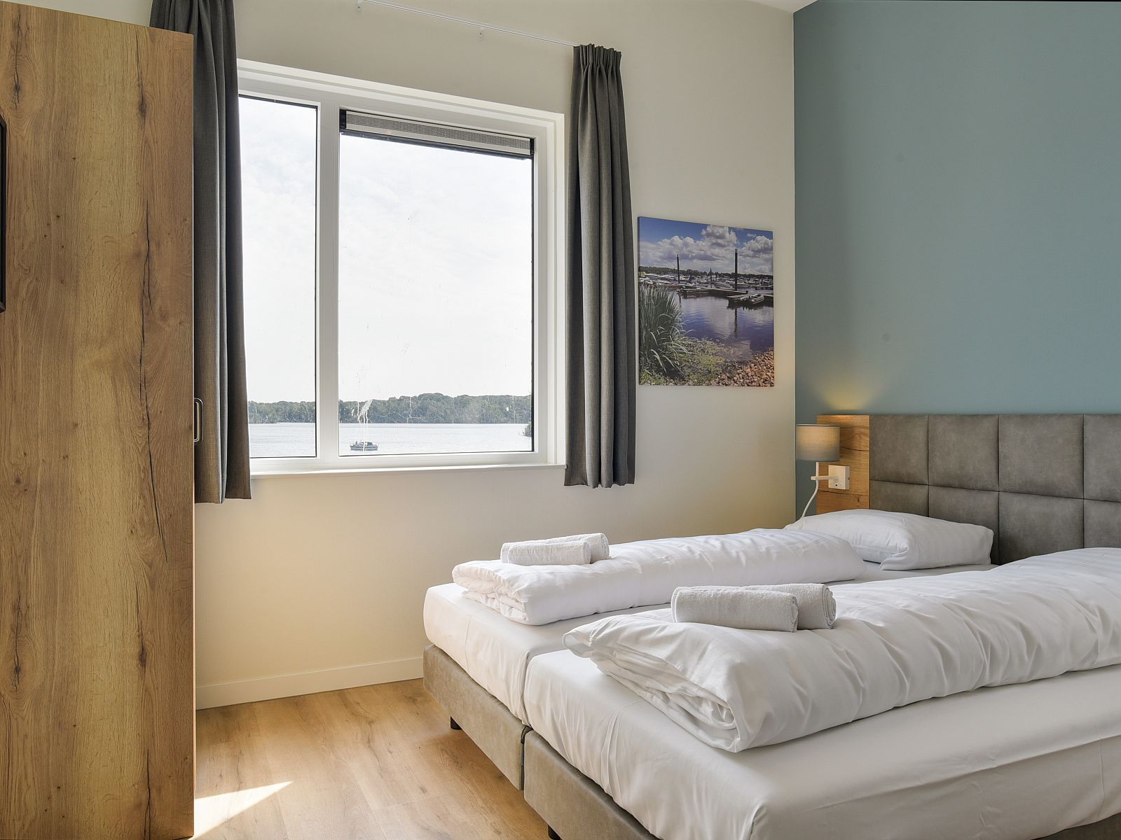 Verblijf 380858 - Bungalow Noord Limburg - 12-persoons watervilla | 12CE