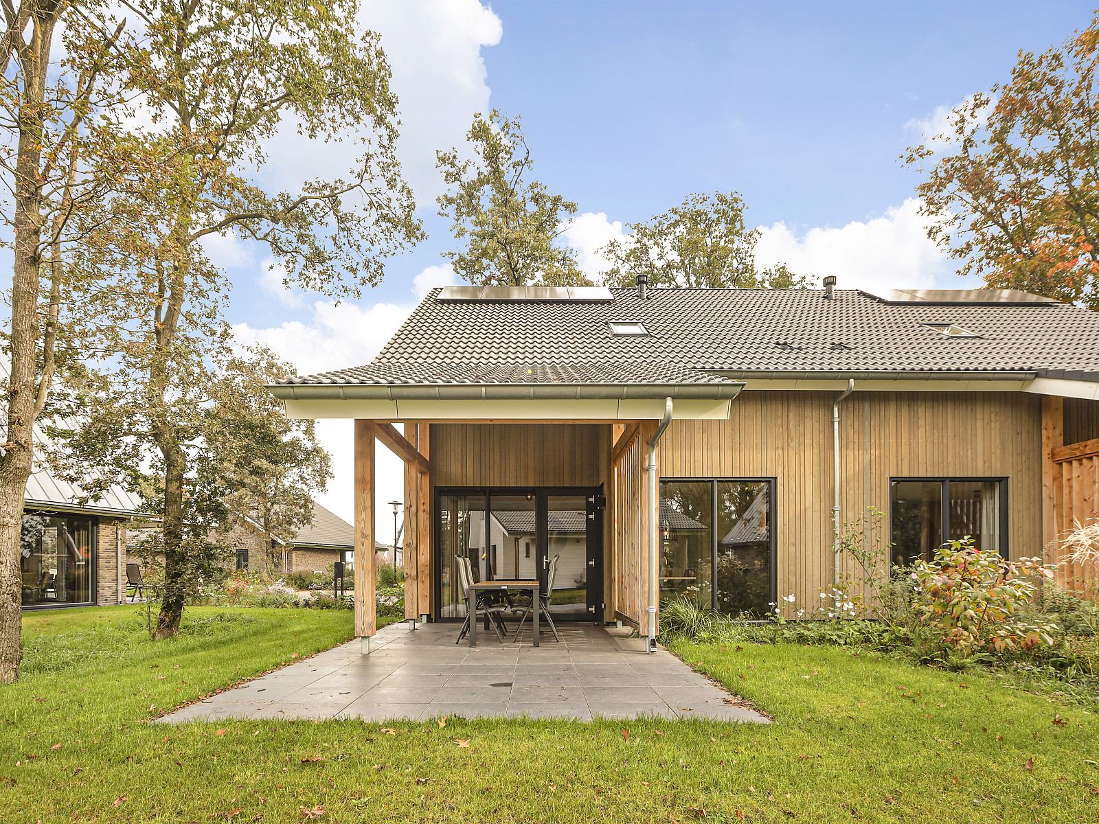 Verblijf 380861 - Bungalow Noord Limburg - 4-persoons woning | 4L