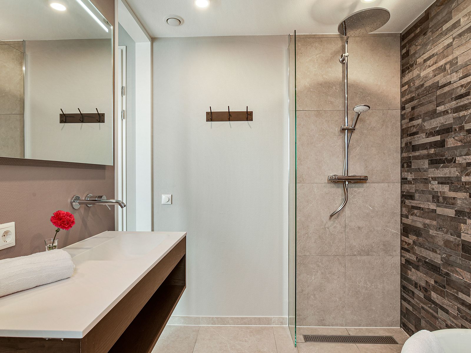 Unterkunft 380865 - Bungalow Noord Limburg - 4-persoons waterwoning | 4LA