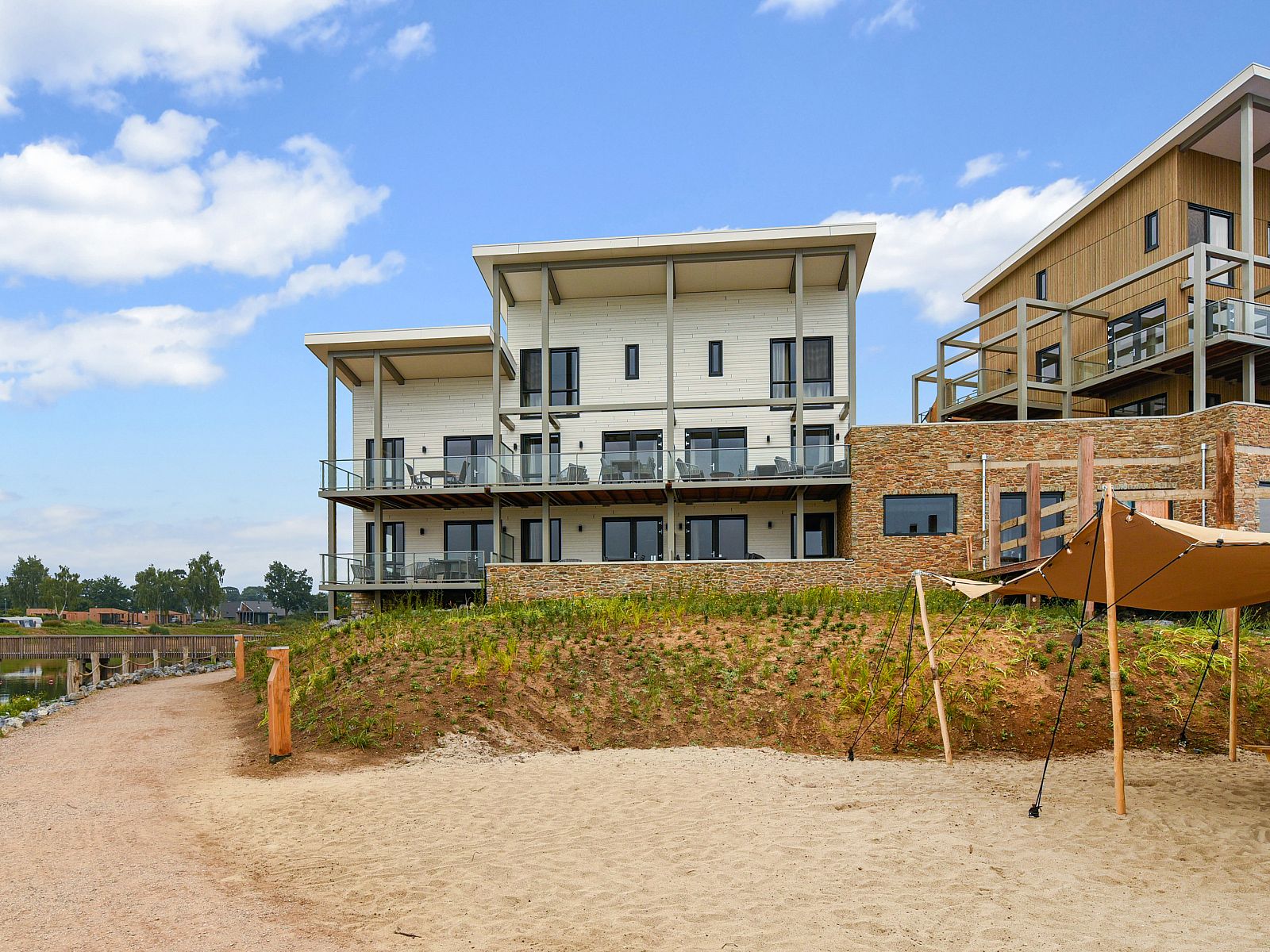 Unterkunft 380865 - Bungalow Noord Limburg - 4-persoons waterwoning | 4LA