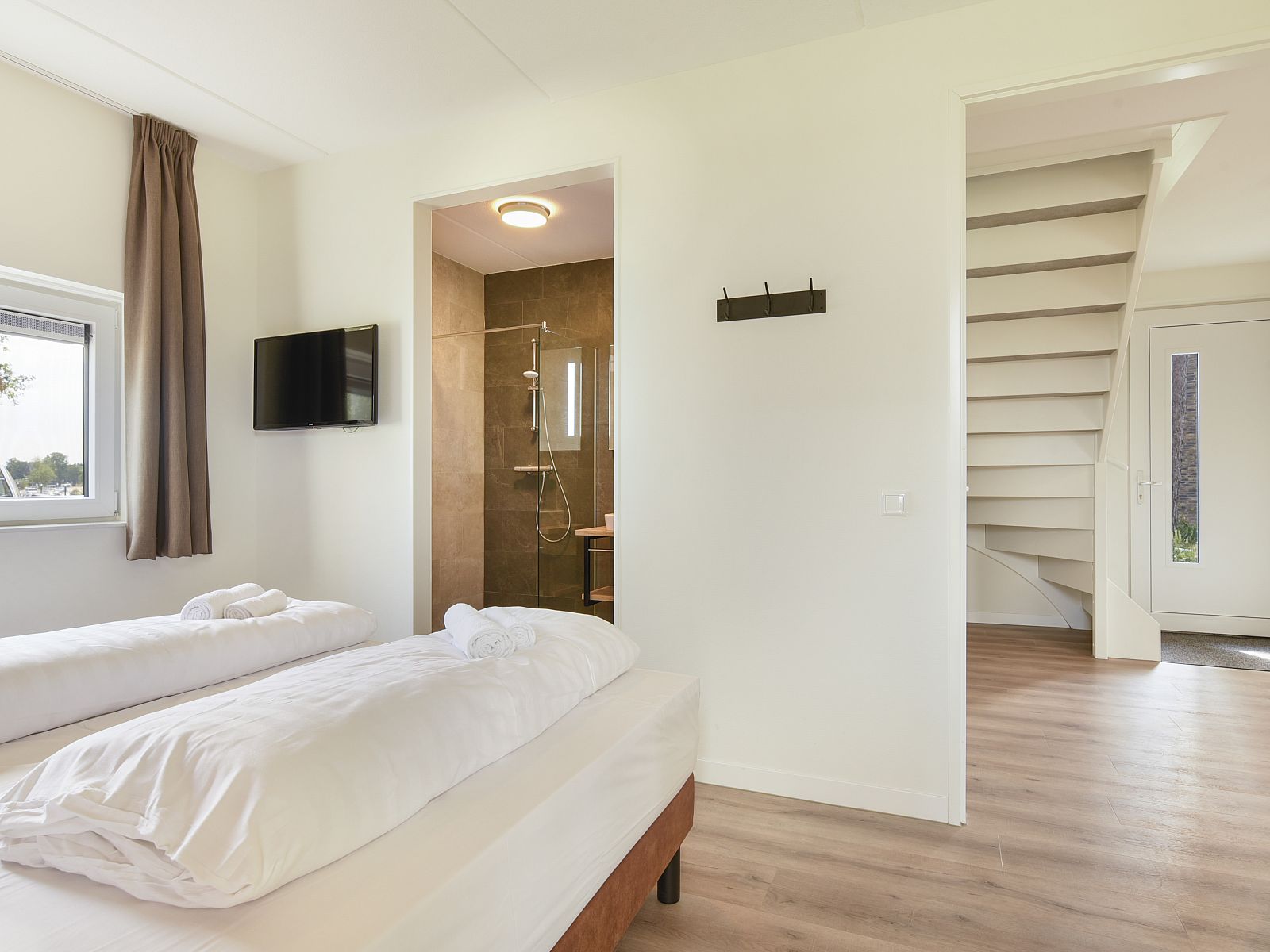 Unterkunft 380866 - Bungalow Noord Limburg - 8-persoons watervilla | 8CE