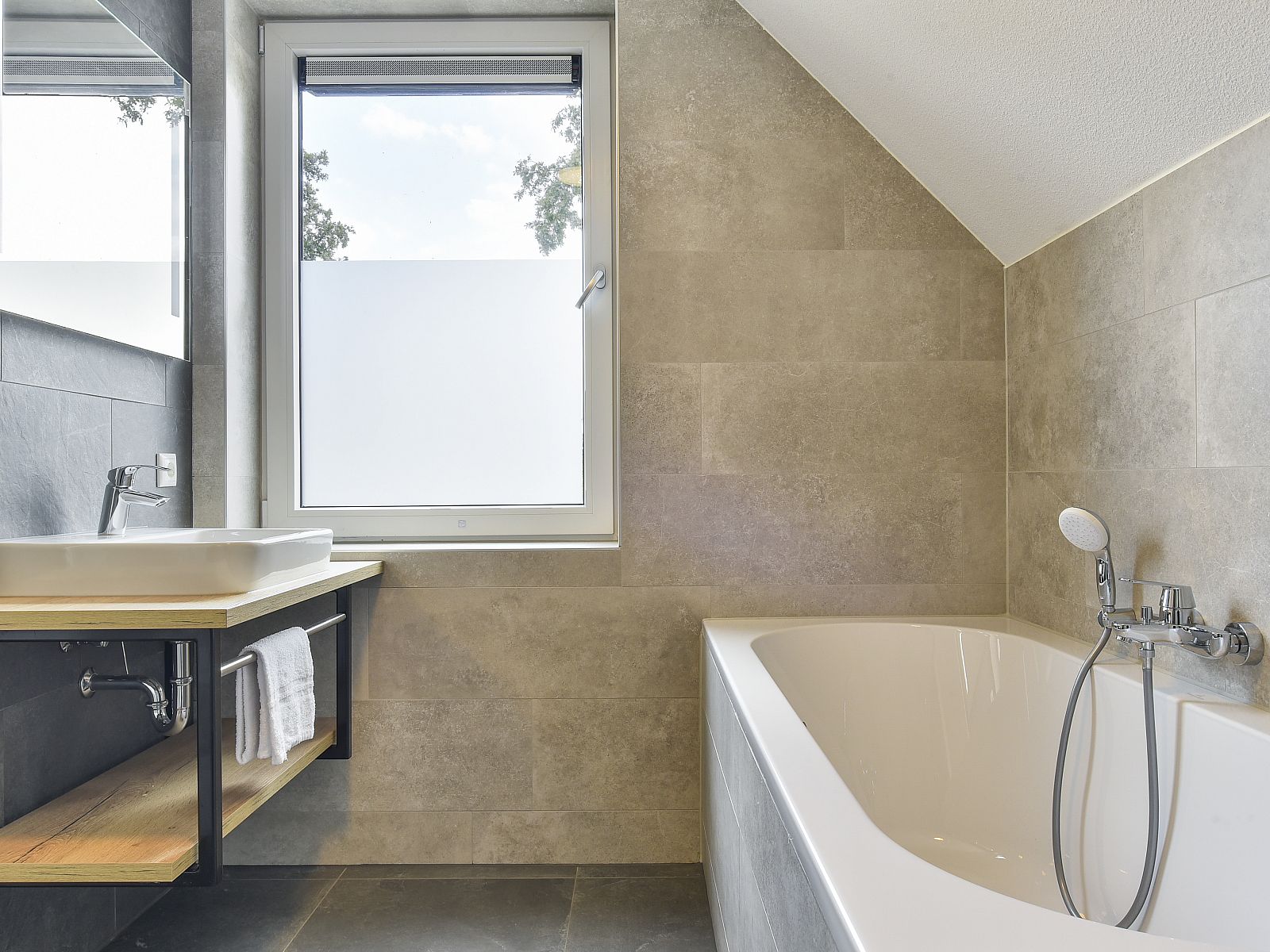 Unterkunft 380866 - Bungalow Noord Limburg - 8-persoons watervilla | 8CE