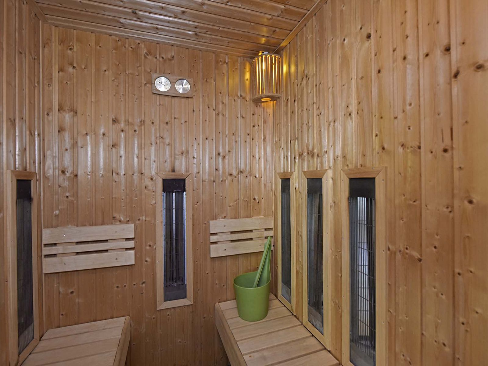 Guest house 3827119 - Chalet Noord Limburg - Chalet in Arcen