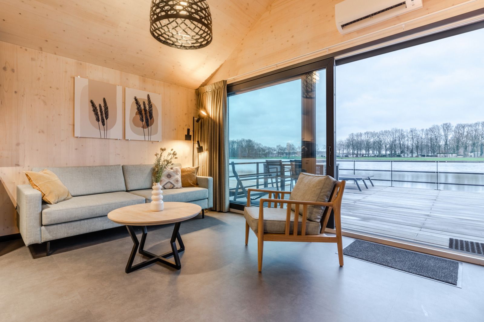 Verblijf 3827134 - Vakantiewoning Noord Limburg - «Lake Side Lodge» 4