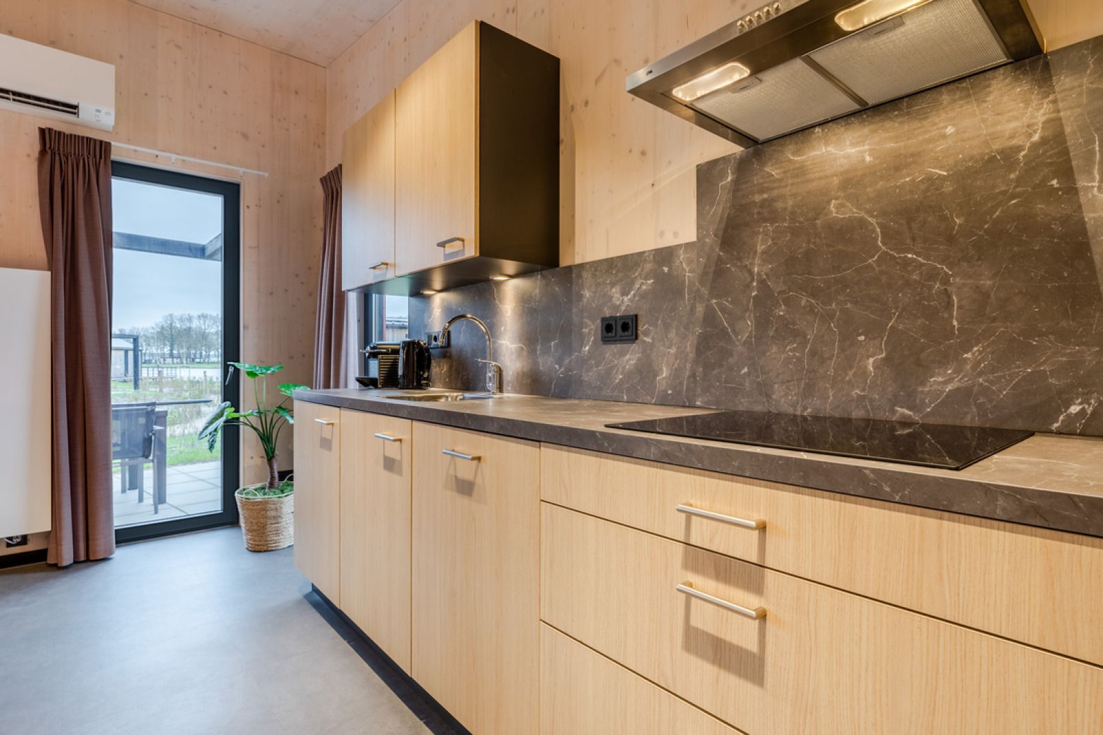 Verblijf 3827136 - Vakantiewoning Noord Limburg - «Lodge Lake View» 6