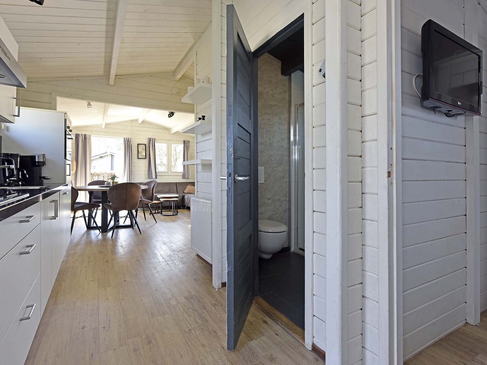 Guest house 382789 - Chalet Noord Limburg - Chalet in Arcen