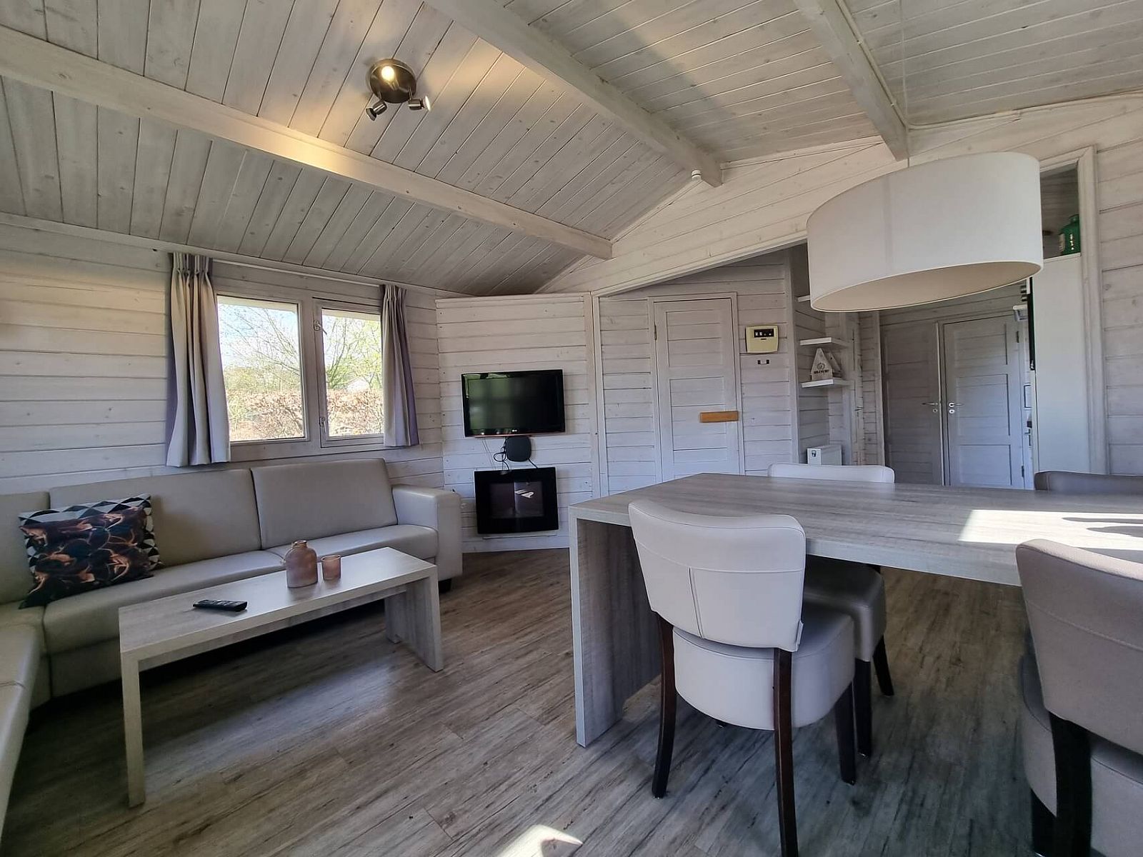 Verblijf 382792 - Chalet Noord Limburg - Chalet in Arcen