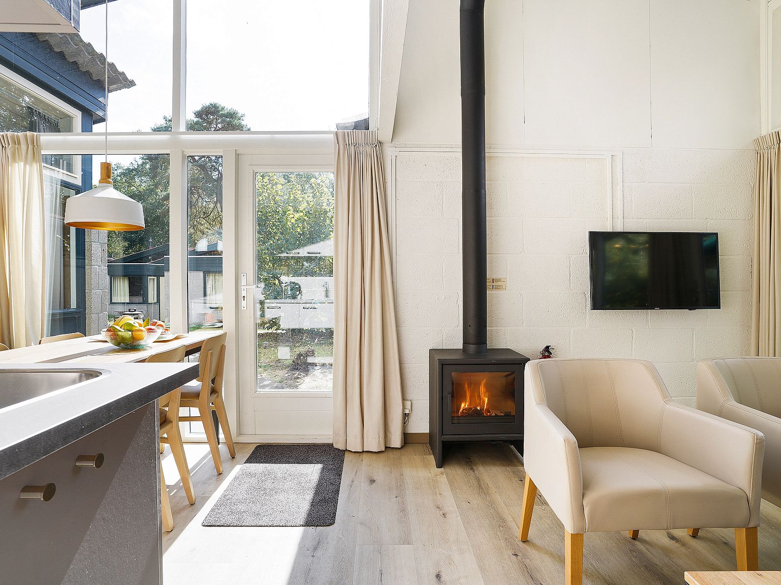 Guest house 384740 - Bungalow Noord Limburg - De Lommerbergen | 4-persoons bungalow | 4B1