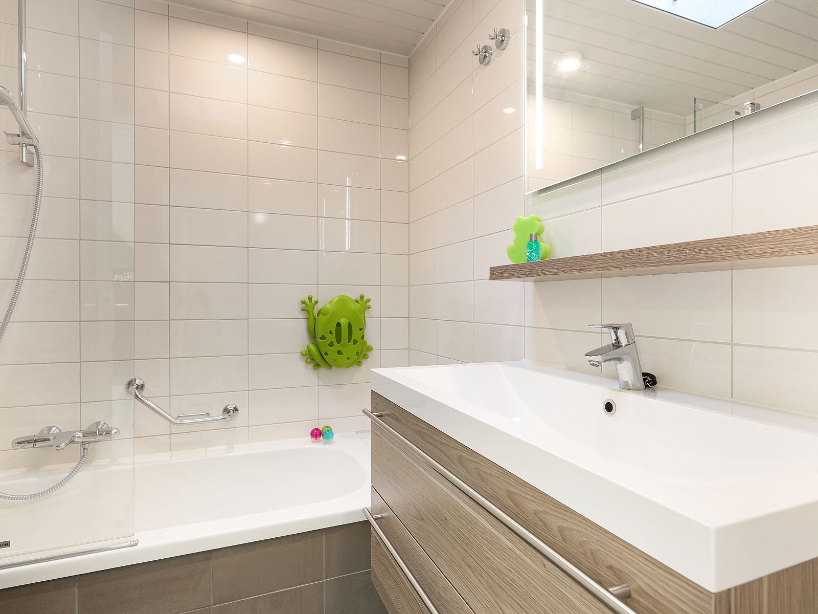 Guest house 384750 - Bungalow Noord Limburg - De Lommerbergen | 4-persoons kinderbungalow | 4CK1