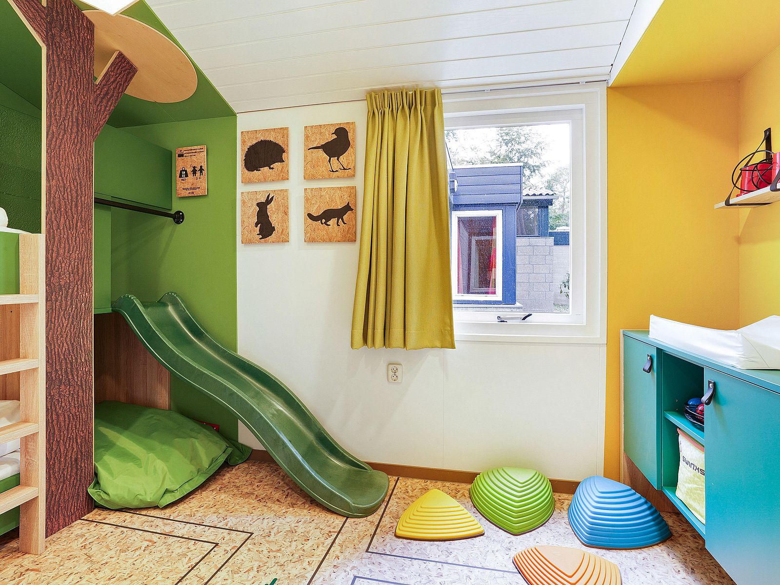 Guest house 384753 - Bungalow Noord Limburg - De Lommerbergen | 4-persoons kinderbungalow | 4CK2