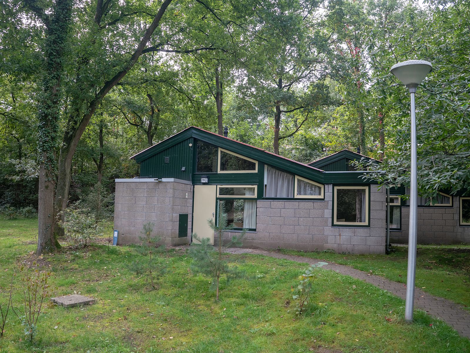 Guest house 384759 - Bungalow Noord Limburg - De Lommerbergen | 4-persoons bungalow | 4B2