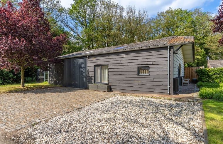 Eingang zum Huisje in Merselo, Ferienhaus in Nord-Limburg mit einladendem Garten.