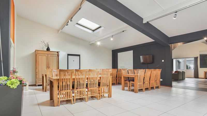 Guest house 385206 - Bungalow Noord Limburg - Domein De Schatberg | 16-32-persoons groepswoning | 32RL