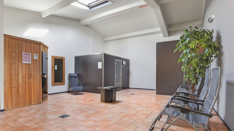 Guest house 385206 - Bungalow Noord Limburg - Domein De Schatberg | 16-32-persoons groepswoning | 32RL