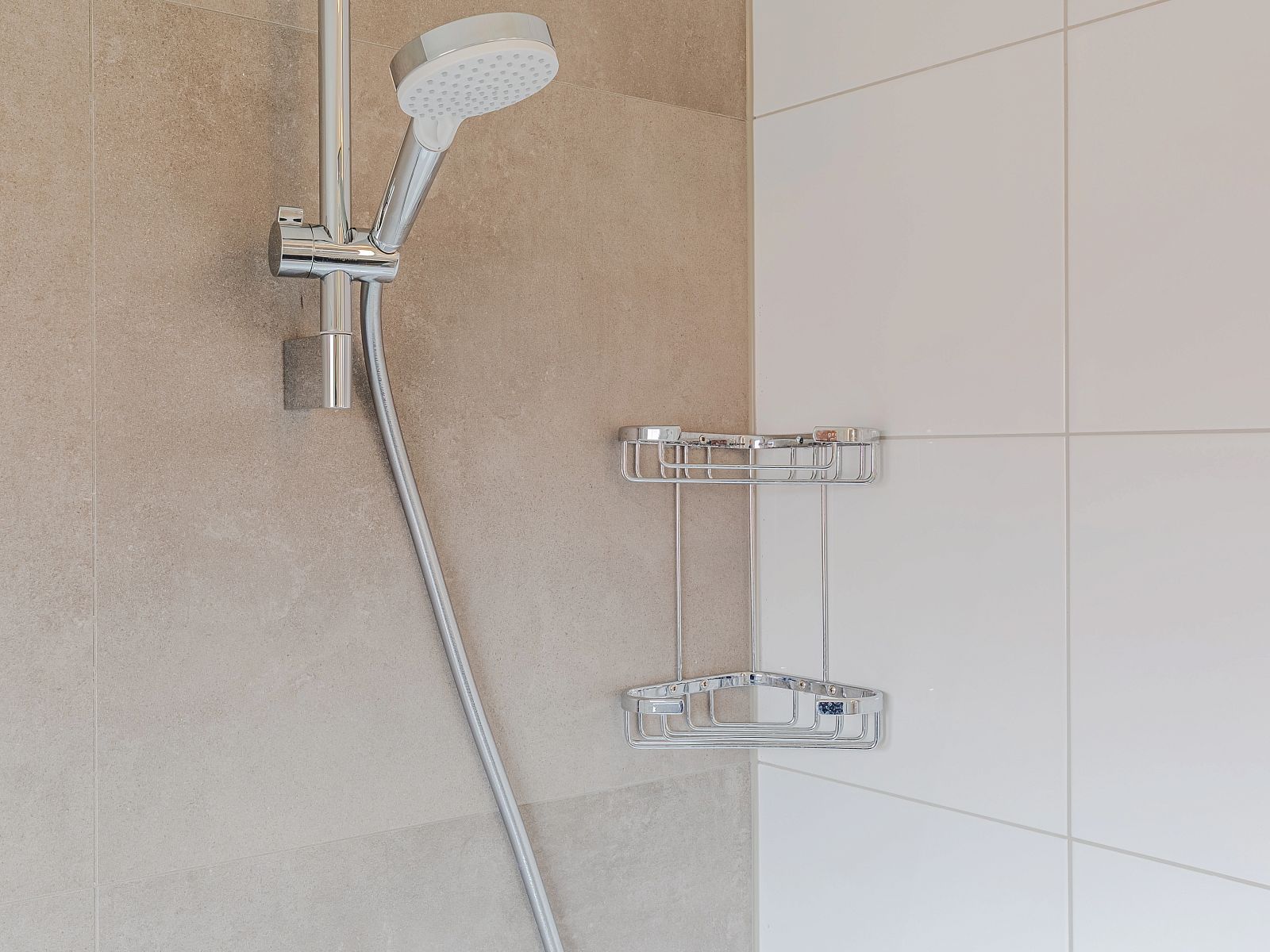 Verblijf 385206 - Bungalow Noord Limburg - Domein De Schatberg | 6-persoons luxe bungalow | 6L