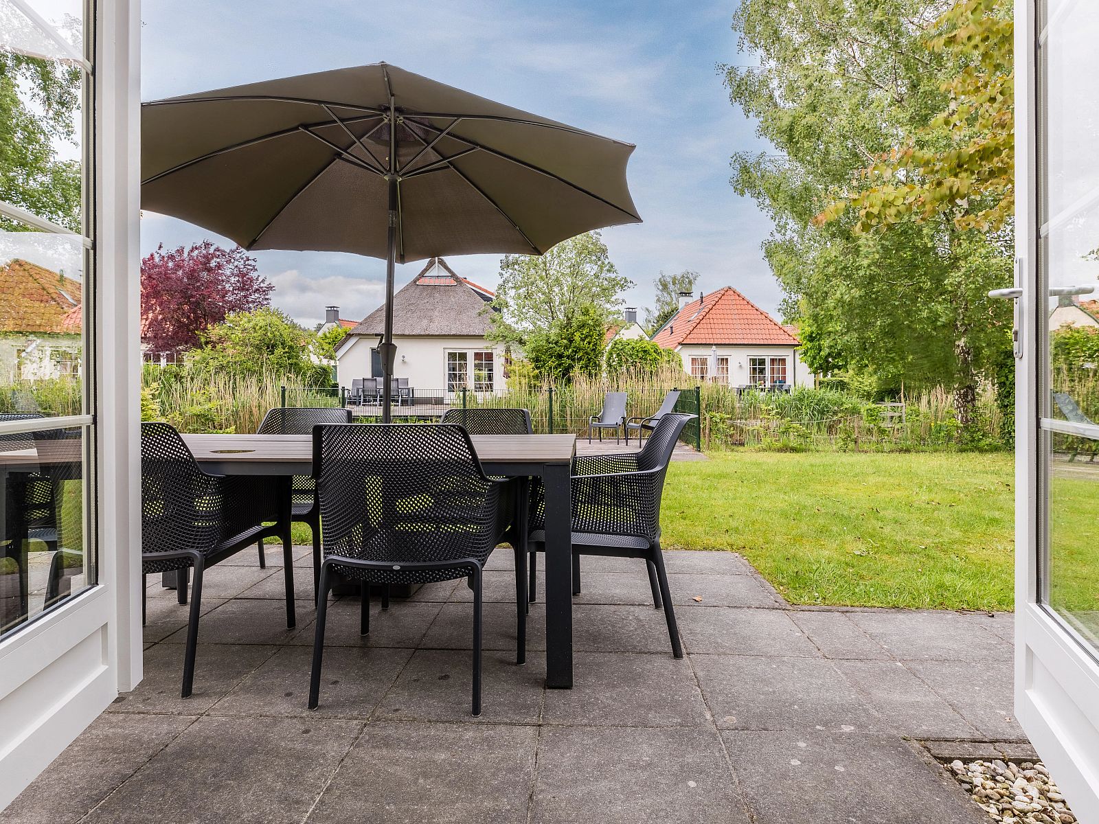 Verblijf 385206 - Bungalow Noord Limburg - Domein De Schatberg | 6-persoons luxe bungalow | 6L