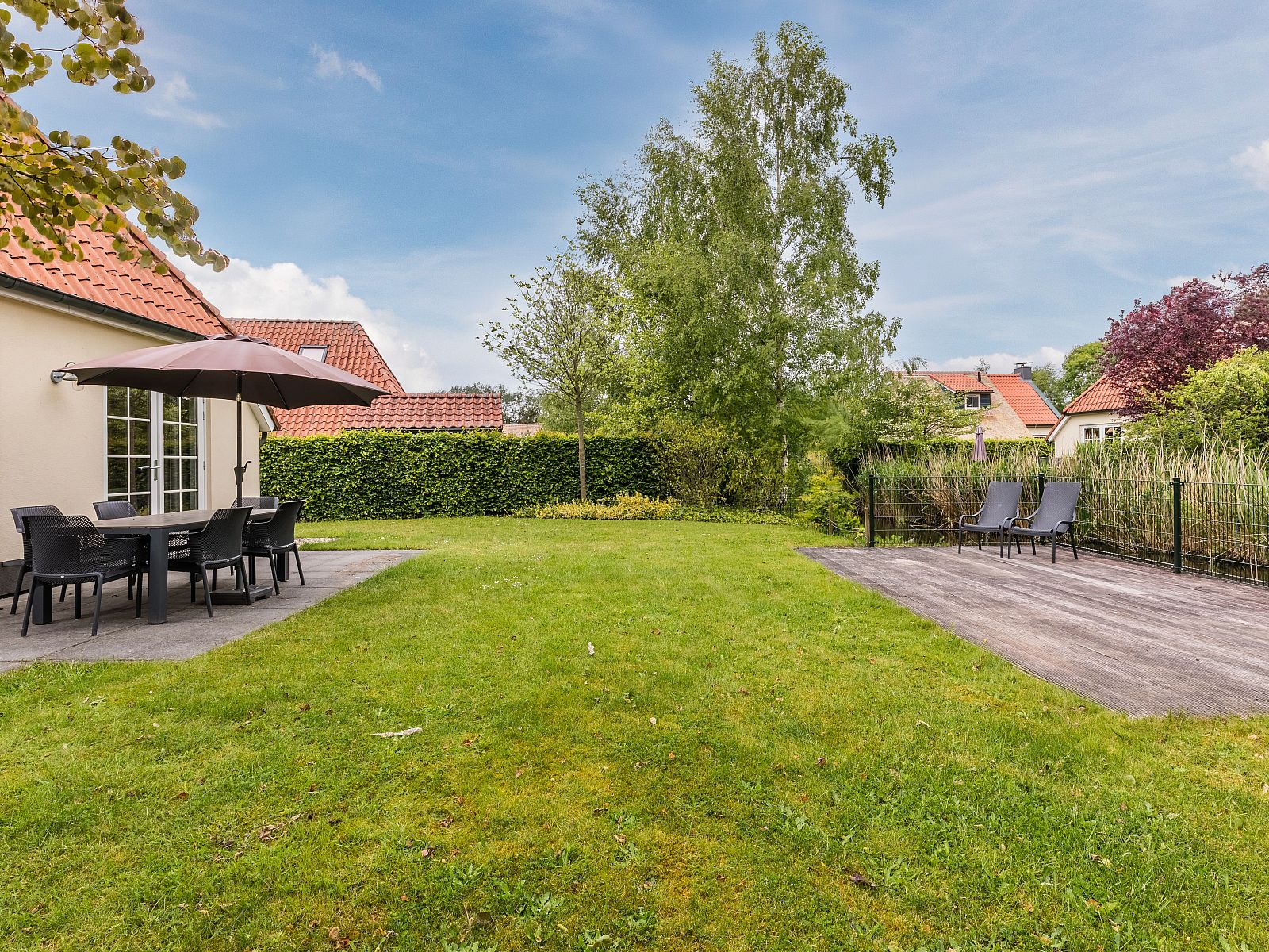 Verblijf 385206 - Bungalow Noord Limburg - Domein De Schatberg | 6-persoons luxe bungalow | 6L