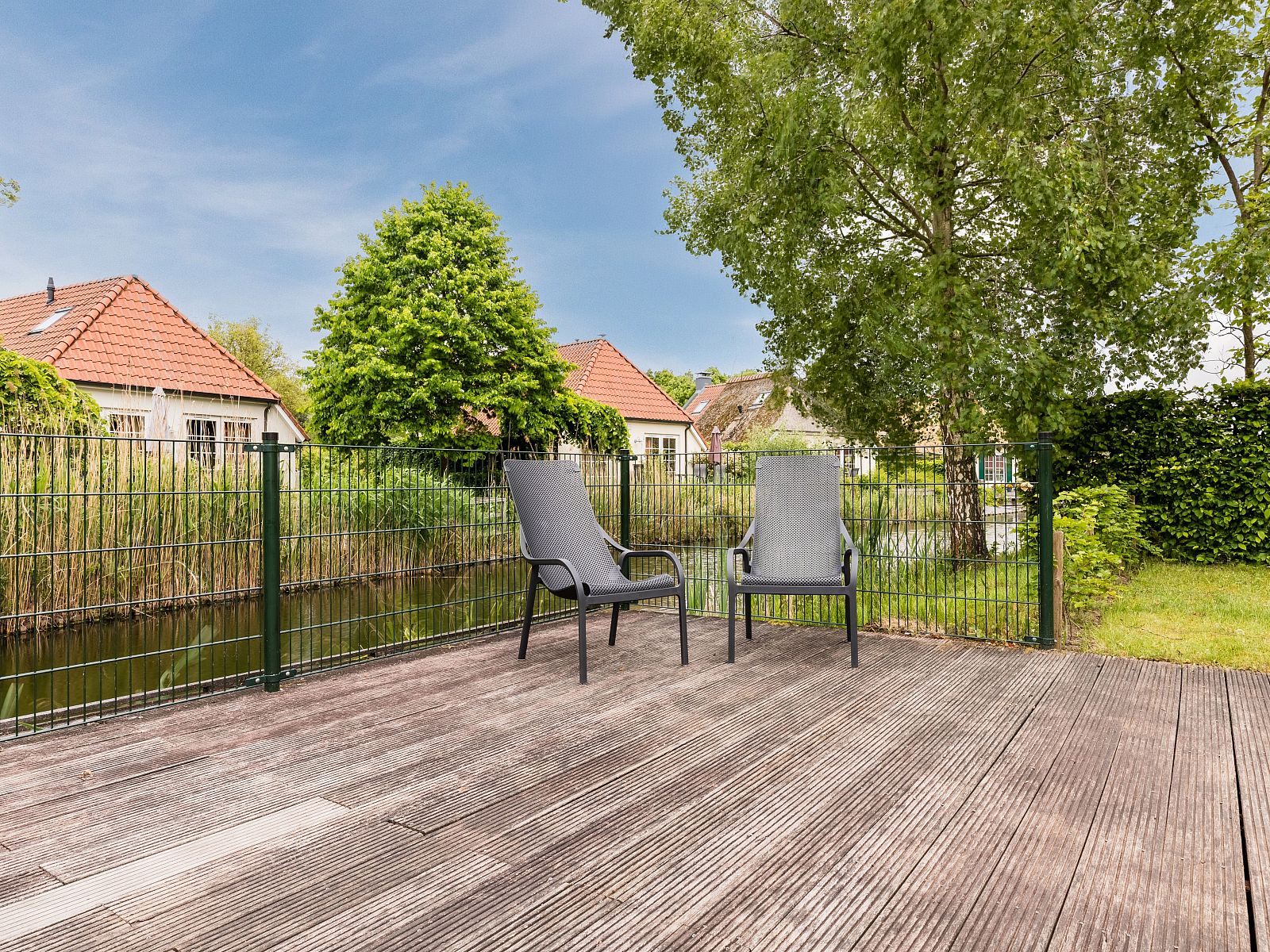Verblijf 385206 - Bungalow Noord Limburg - Domein De Schatberg | 6-persoons luxe bungalow | 6L