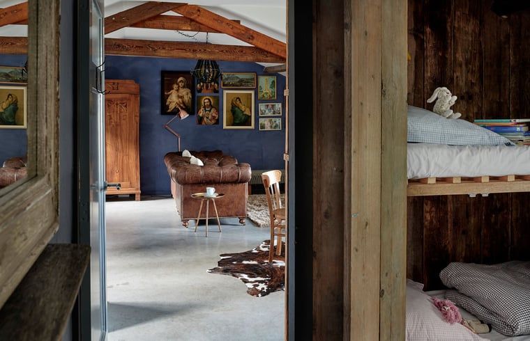 Ruime woonkamer in Huisje in Sevenum, vakantiehuis in Limburg.