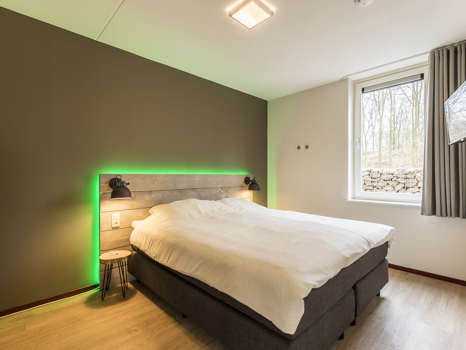 Unterkunft 385244 - Bungalow Noord Limburg - Domein De Schatberg | 12-persoons watervilla | 12L2