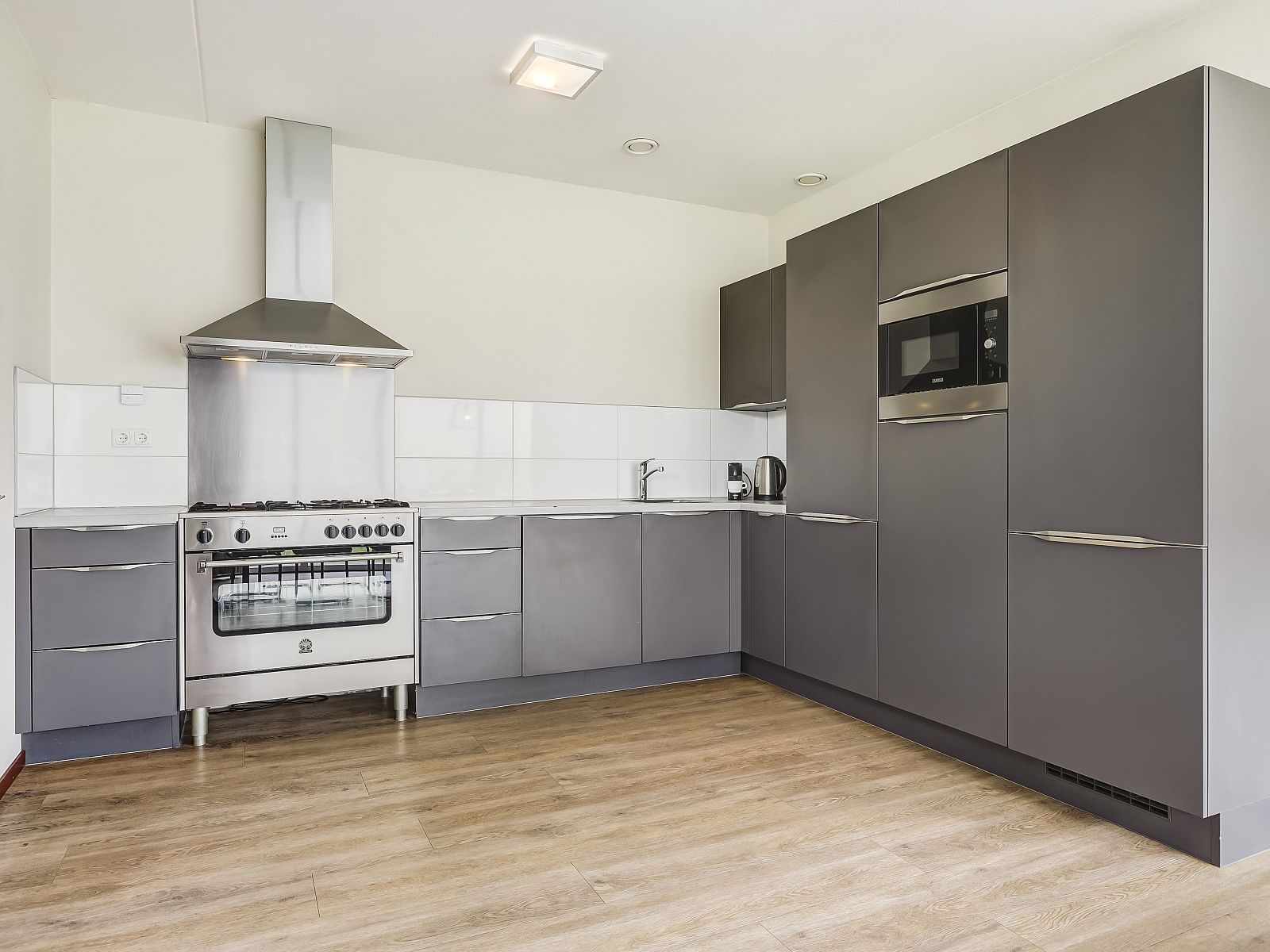 Unterkunft 385244 - Bungalow Noord Limburg - Domein De Schatberg | 12-persoons watervilla | 12L2