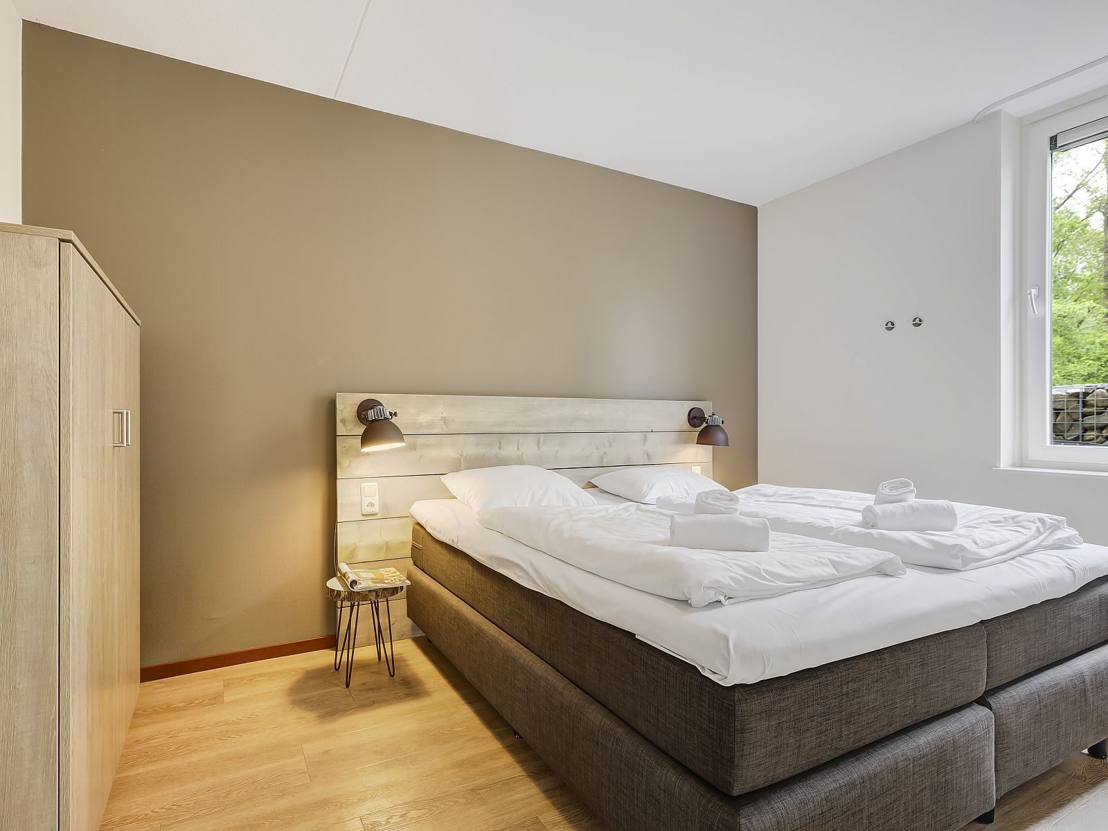 Unterkunft 385244 - Bungalow Noord Limburg - Domein De Schatberg | 12-persoons watervilla | 12L2