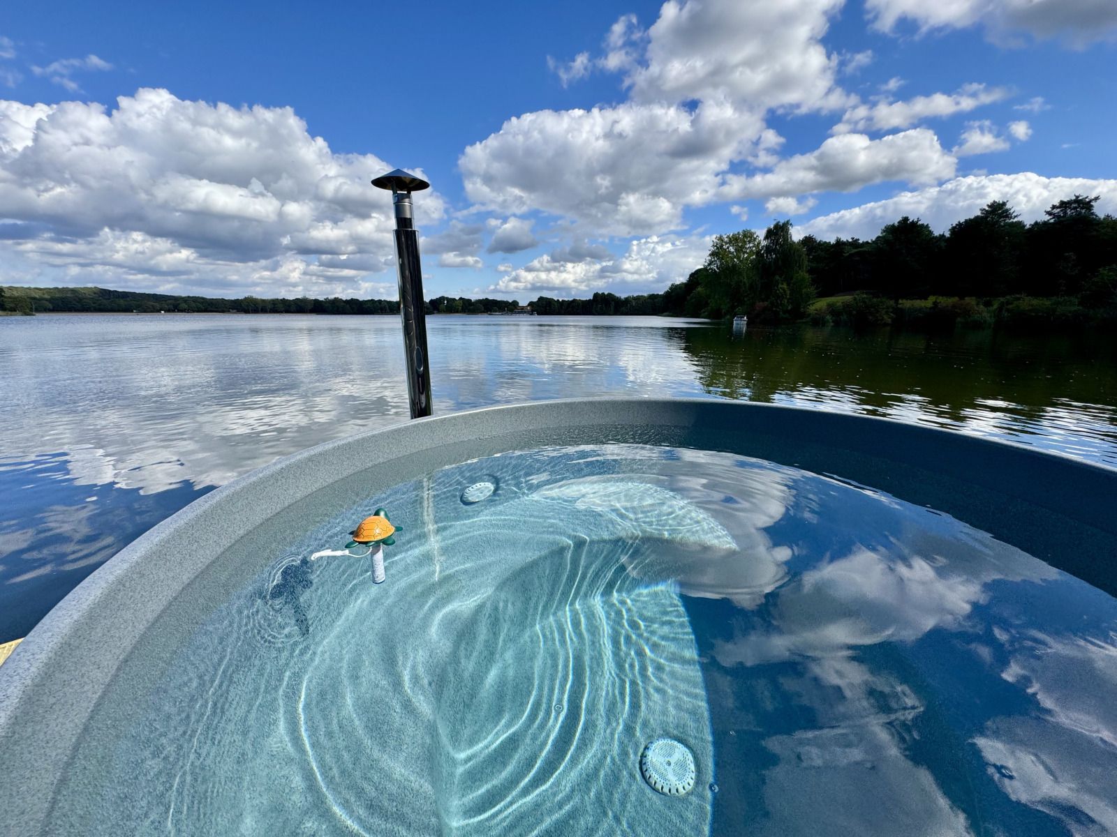 Unterkunft 386105 - Zelthaus Noord Limburg - Houseboat Marina Mookerplas (met dakterras en hottub)