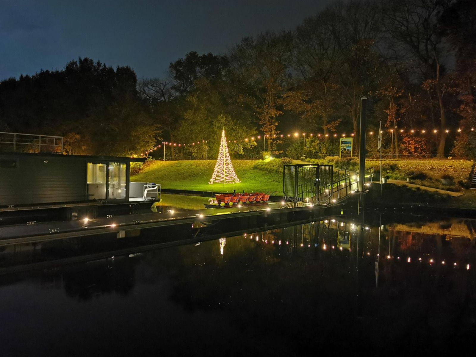 Unterkunft 386131 - Ferienhaus Noord Limburg - Houseboat Marina Mookerplas