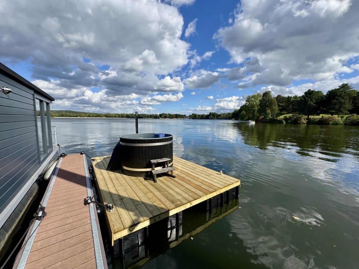 Unterkunft 386132 - Ferienhaus Noord Limburg - Floating in Limburg - hottub