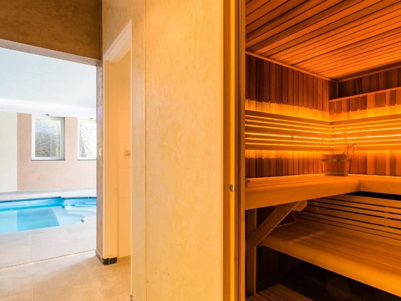 Unterkunft 390553 - Ferienhaus Zuid Limburg - Vakantiehuis Geräumiges Ferienhaus in Mechelen mit