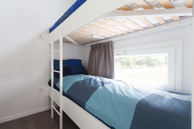 Bunk bed in child-friendly room of Module 6 persons vacation home Schin op Geul, South Limburg, ideal for families.