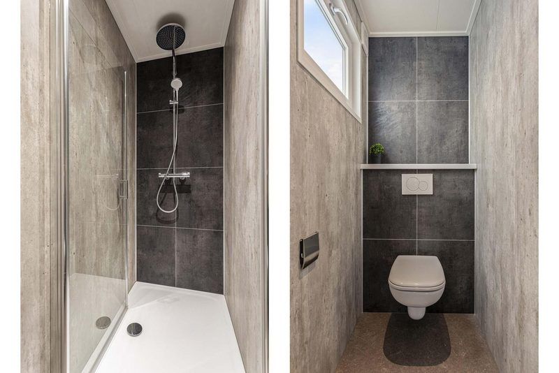 Modernes Badezimmer mit Dusche und Toilette in Lodge Royal 6 Personen Wellness, Schin op Geul, Sued-Limburg, Ferienwohnung.