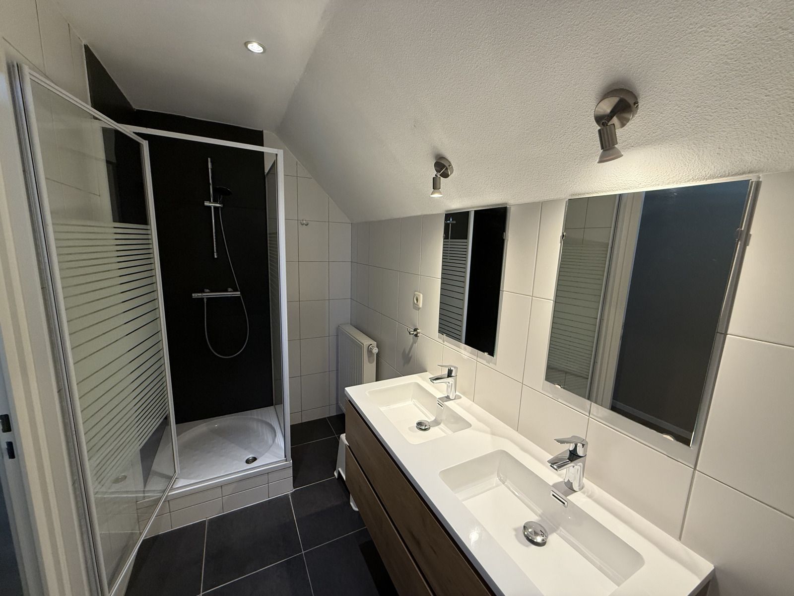 Bedroom with beautiful view in vacation home L010, South Limburg.