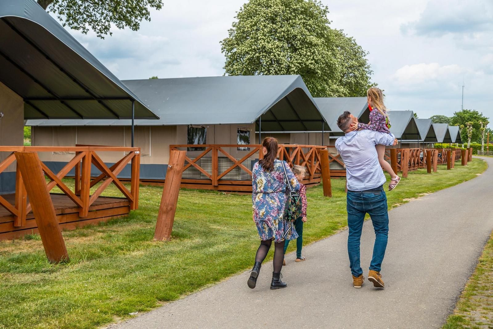 Guest house 3909127 - Tent house Zuid Limburg - Panorama Lodge