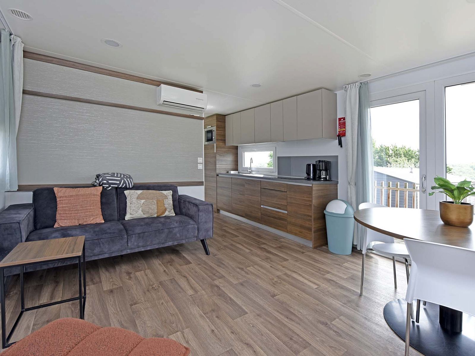 Guest house 3909168 - Chalet Zuid Limburg - Chalet in Gulpen