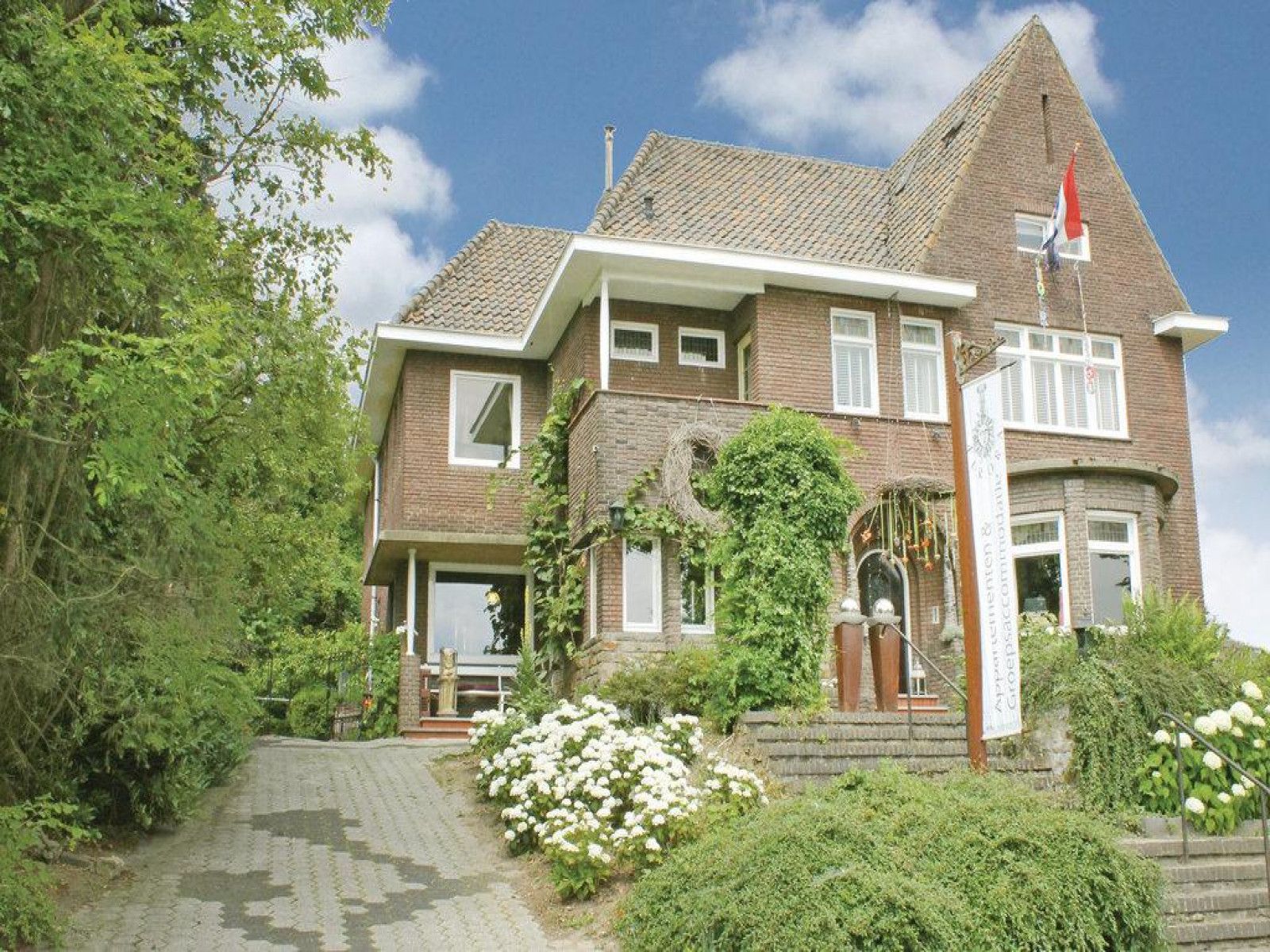 Foto 1