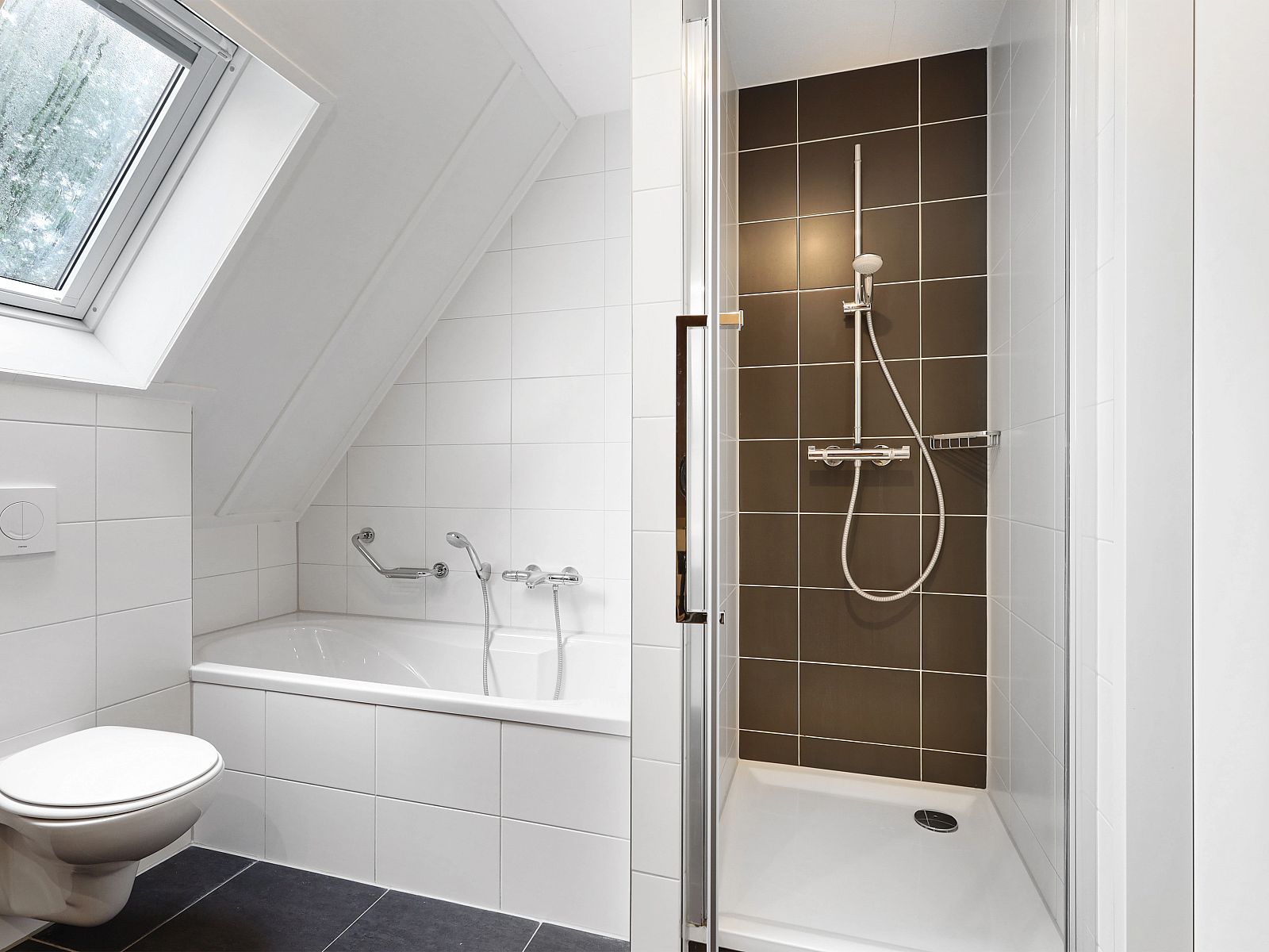 Guest house 392018 - Bungalow Zuid Limburg - De Waufsberg | 6-persoons villa | 6L