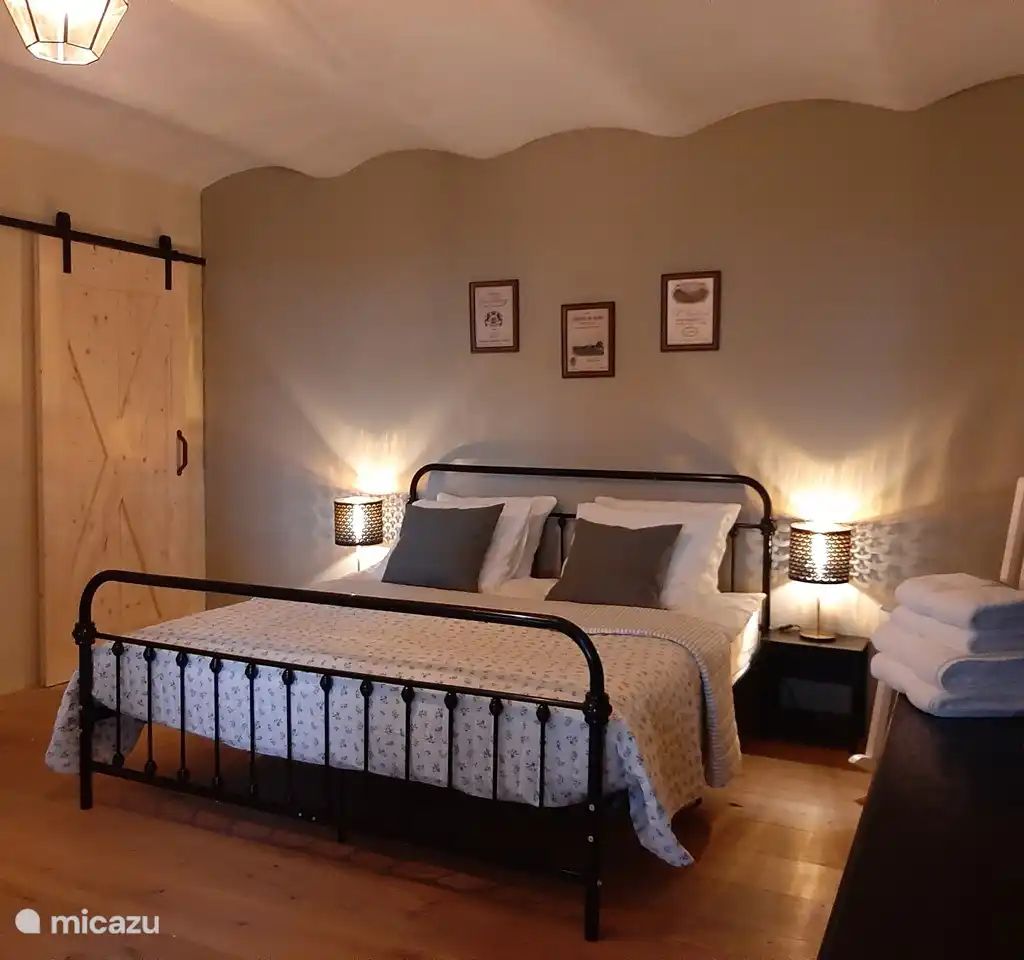 Verblijf 393405 - Bijzondere overnachtingen Zuid Limburg - Chateau Limbourgeois 'Galerie'