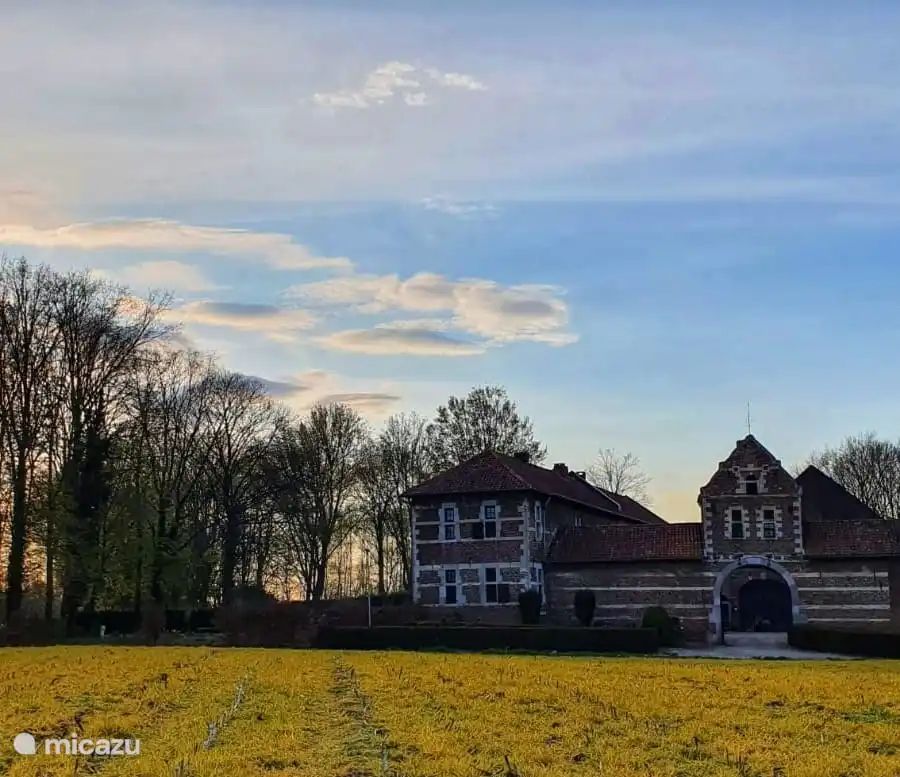 Verblijf 393407 - Bijzondere overnachtingen Zuid Limburg - Chateau Limbourgeois 'Atelier'