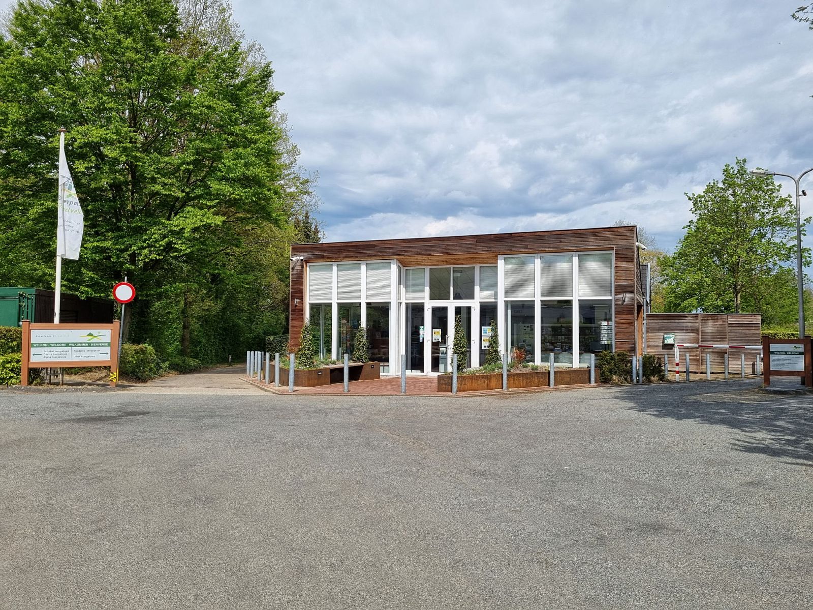 Guest house 393919 - Holiday property Zuid Limburg - Vakantiehuis Bungalowpark Simpelveld - Alpha 75