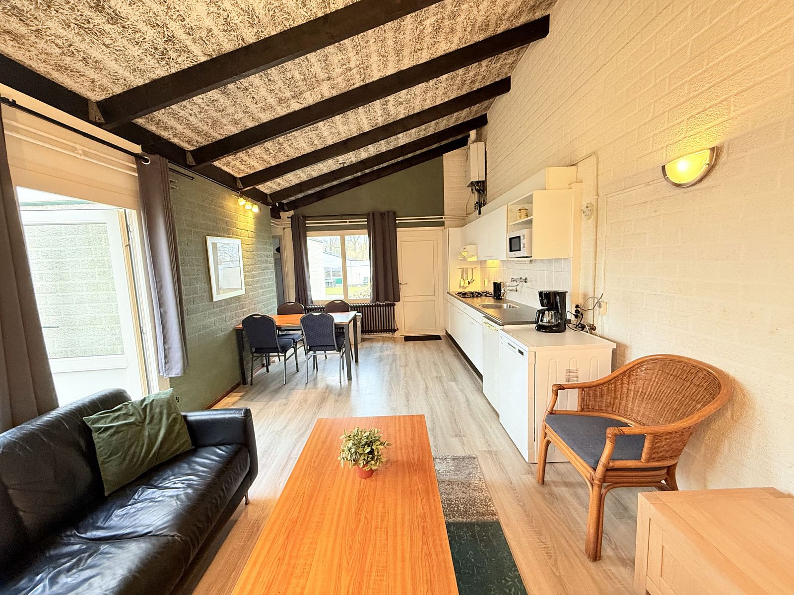 Guest house 393942 - Holiday property Zuid Limburg - Vakantiehuis Bungalowpark Simpelveld - Schakel 15