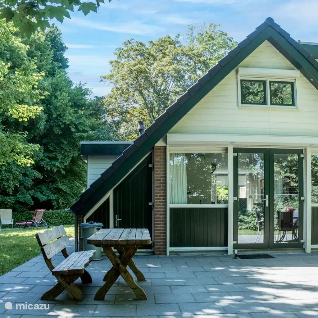 Guest house 393961 - Bungalow Zuid Limburg - Vakantiebungalow 127 De Smokkelaar